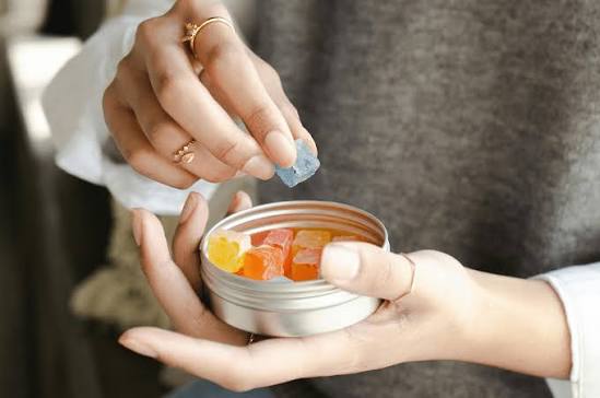 CBD Oil vs CBD Gummies